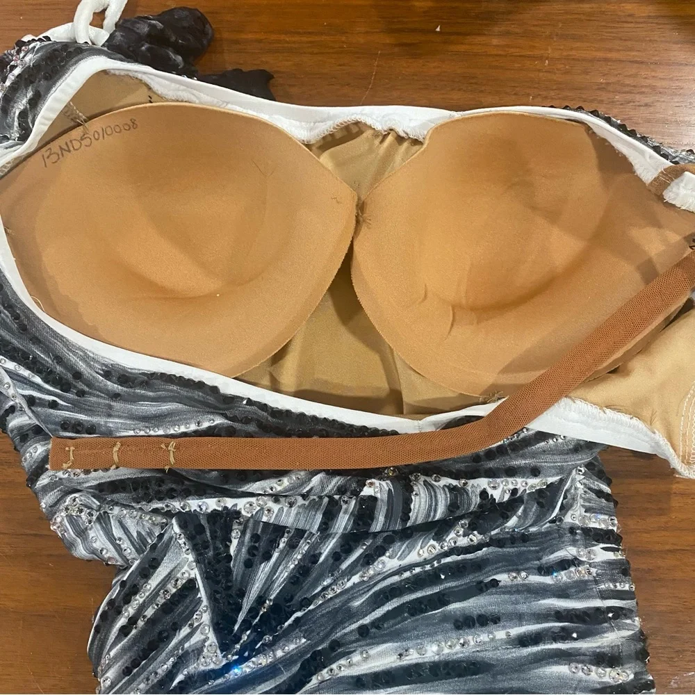 DORÉ Designs Ballgown or Competition Smooth Gown - Picture 13 of 16